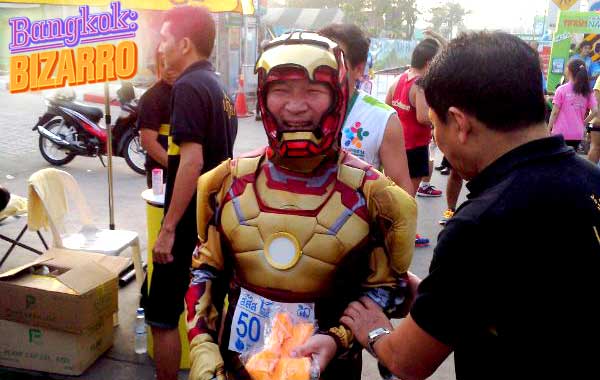 Carrera Bangkok con Iron Man running