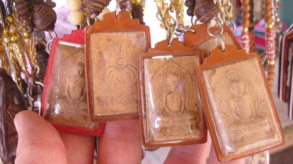 Amuletos tailandeses